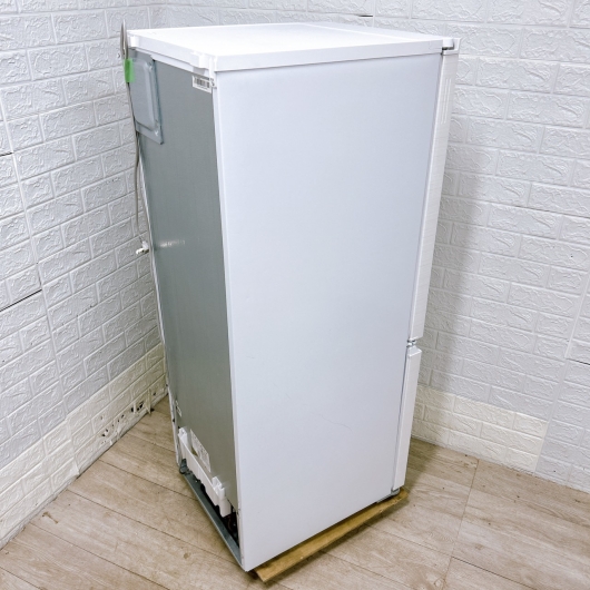 シャープ SJ-D18G-W 一人暮らし単身用冷蔵庫179L B111411