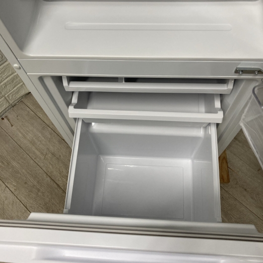 アクア AQR-20P 一人暮らし単身用冷蔵庫 200L MKT1107108