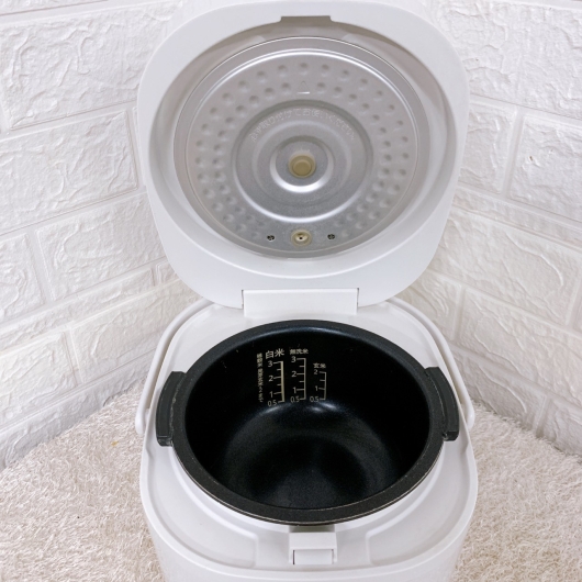 シャープ KS-CF05A 一人暮らし単身用炊飯器 3合炊き K08072