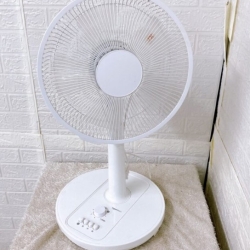 amazon basics アマゾンベーシック リビング扇風機 FTS30-21M-W 2023年製