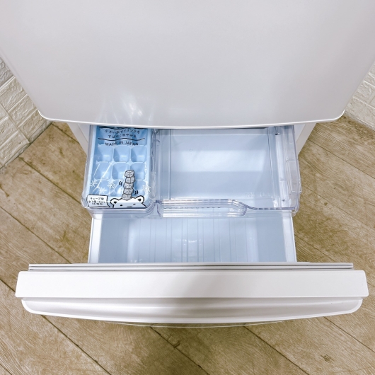 ミツビシ MR-P15H-W 一人暮らし単身用冷蔵庫 146L OE02078