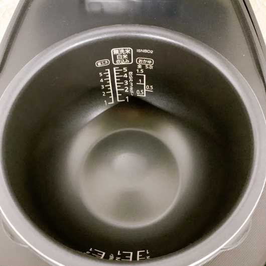 アイリスオーヤマ MRC-IG50-B 一人暮らし単身用炊飯器 5.5合炊き K08208