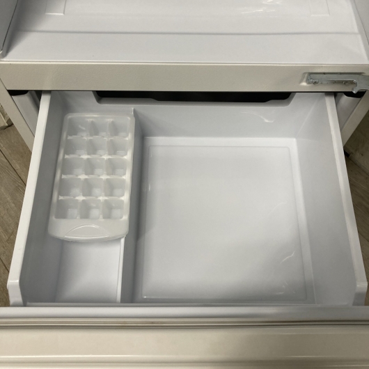 アクア AQR-17M(W) 一人暮らし単身用冷蔵庫 168L K10189