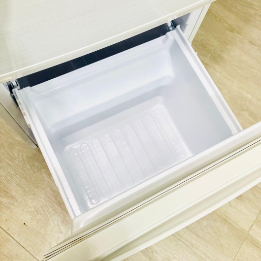 シャープ 130L 2ドア冷蔵庫 SJ-D14F-W 2020年製