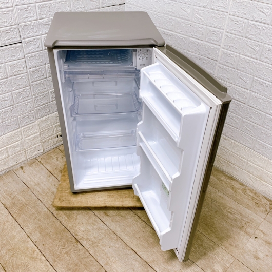 アクア AQR-8K(S) 一人暮らし単身用冷蔵庫 75L OE011513