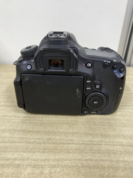 【全国発送対応】デジタル一眼レフカメラ Canon EOS 60D