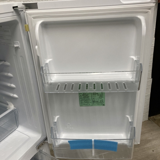 ハイセンス AT-RF150-WH 一人暮らし単身用冷蔵庫 154L OE110824