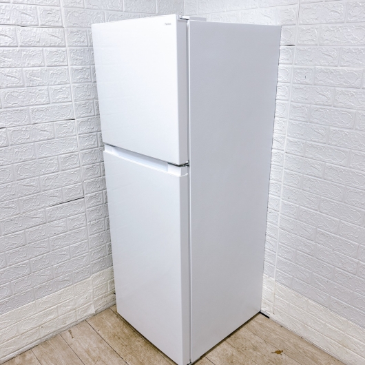 ワールプールジャパン YRZ-F23K 一人暮らし単身用冷蔵庫 236L B12027