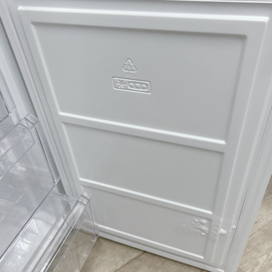 シャープ SJ-BD23K-W 一人暮らし単身用冷蔵庫 230L B01067