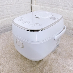 ヤマダ YRC-H05J1 一人暮らし単身用炊飯器 ３合炊き MKT10091