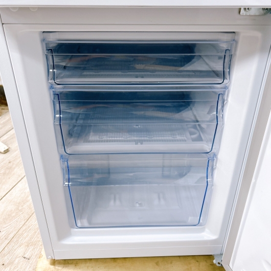 ハイセンス HR-D1701W 一人暮らし単身用冷蔵庫 175L K092217