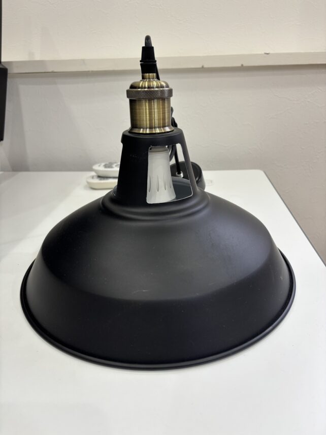 【中古】ペンダントライト ブラック 金属シェード ペンダントライト アンティーク調照明 入荷しま