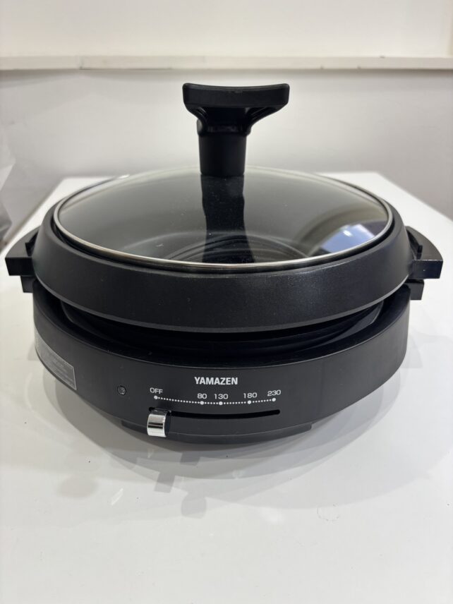 ヤマゼン 電気グリル鍋 YGF-W130(B) 2種プレート・ガラスふた付が入荷